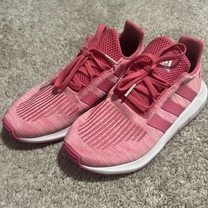 adidas size 2.5 girls
